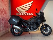 Honda NT1100 DCT Electronic Suspension