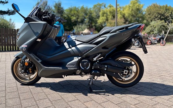 Gebrauchtmotorrad Yamaha TMAX Tech MAX - Bild 3