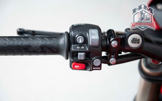 Gebrauchtmotorrad Triumph Speed Triple S - Bild 9