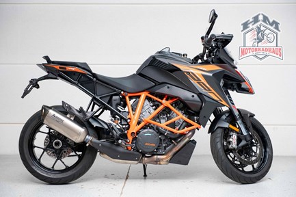 KTM 1290 Super Duke GT