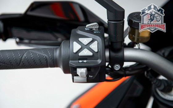 Gebrauchtmotorrad KTM 1290 Super Duke GT - Bild 10