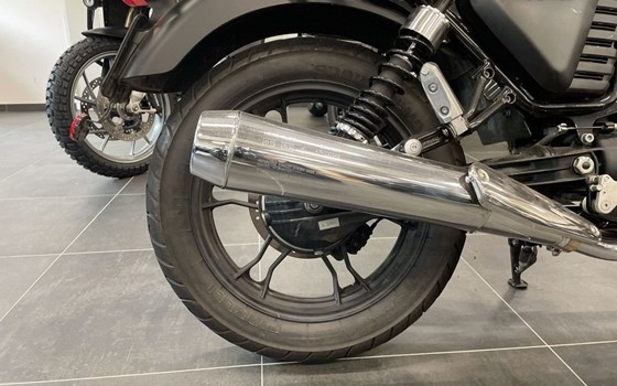 Gebrauchtmotorrad Moto Guzzi V7 Stone - Bild 10