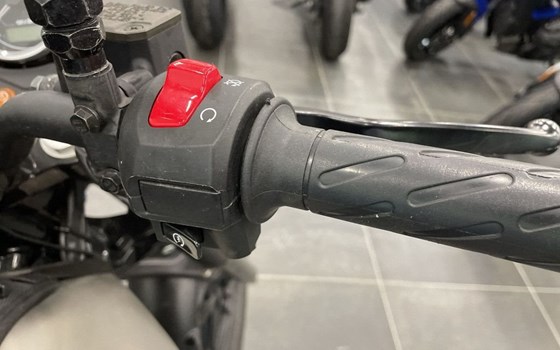 Gebrauchtmotorrad Moto Guzzi V7 Stone - Bild 12