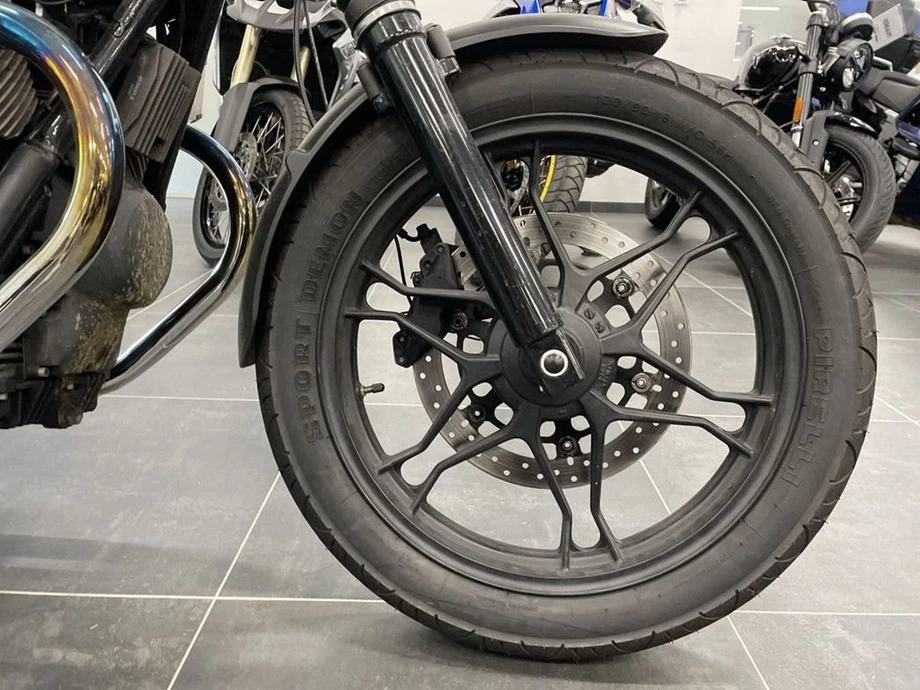 Angebot Moto Guzzi V7 Stone Bild 8: Angebot Moto Guzzi V7 Stone