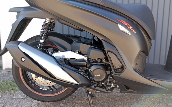 Gebrauchtmotorrad Honda SH350i - Bild 11