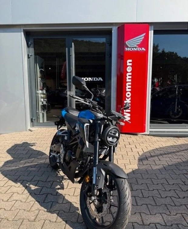 Honda CB125R