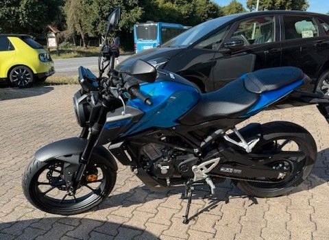 Gebrauchtmotorrad Honda CB125R - Bild 5