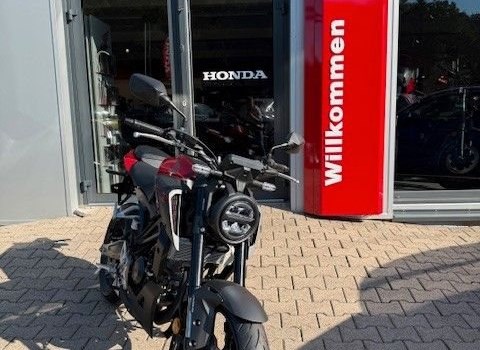 Gebrauchtmotorrad Honda CB125R - Bild 1
