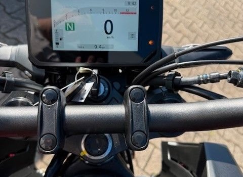 Gebrauchtmotorrad Honda CB125R - Bild 14