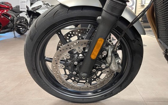 Gebrauchtmotorrad Triumph Speed Twin 1200 - Bild 6