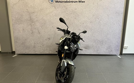 Gebrauchtmotorrad BMW F 900 R - Bild 3