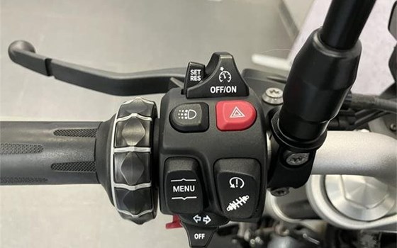 Gebrauchtmotorrad BMW F 900 R - Bild 9