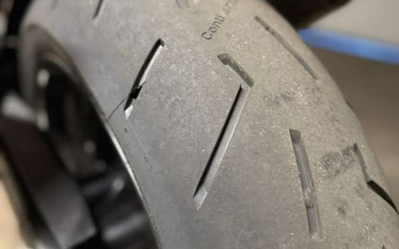 Gebrauchtmotorrad KTM 1190 RC8 R - Bild 5 Gebrauchtmotorrad KTM 1190 RC8 R - Bild 5