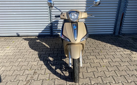 Gebrauchtmotorrad Piaggio Liberty 125 - Bild 7