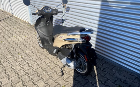 Gebrauchtmotorrad Piaggio Liberty 125 - Bild 4