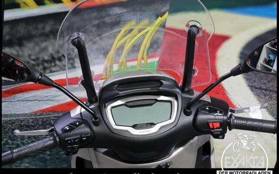 Gebrauchtmotorrad Piaggio Beverly 400 hpe - Bild 12