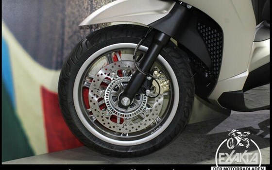 Gebrauchtmotorrad Piaggio Beverly 400 hpe - Bild 22