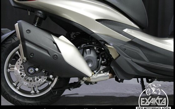 Gebrauchtmotorrad Piaggio Beverly 400 hpe - Bild 26