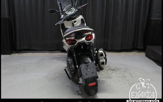 Gebrauchtmotorrad Piaggio Beverly 400 hpe - Bild 4