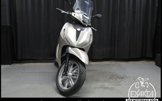 Gebrauchtmotorrad Piaggio Beverly 400 hpe - Bild 8