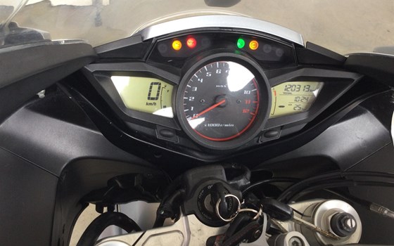 Gebrauchtmotorrad Honda VFR 1200 F - Bild 9