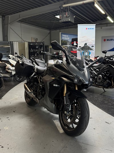 GSX-S1000GT