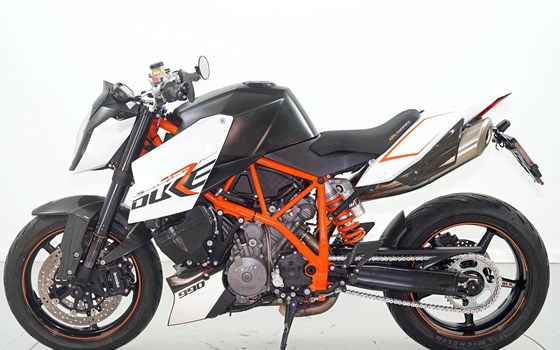 Motorrad Occasion KTM 990 Super Duke R - Bild 5