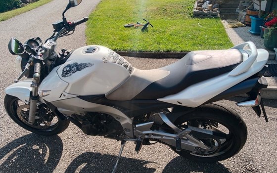 Gebrauchtmotorrad Suzuki GSR 600 - Bild 2 Gebrauchtmotorrad Suzuki GSR 600 - Bild 2