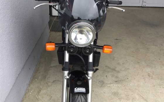 Gebrauchtmotorrad Honda NTV 650 Revere - Bild 4 Gebrauchtmotorrad Honda NTV 650 Revere - Bild 4