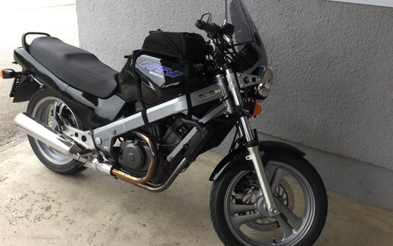 Gebrauchtmotorrad Honda NTV 650 Revere - Bild 6 Gebrauchtmotorrad Honda NTV 650 Revere - Bild 6