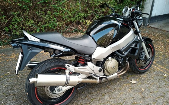 Gebrauchtmotorrad Honda X11 - Bild 1