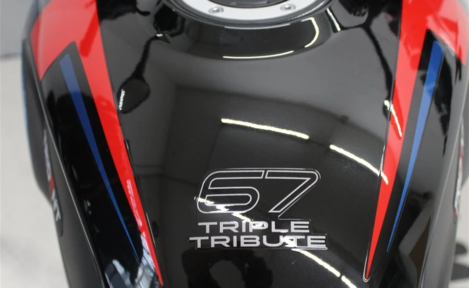 Angebot Triumph Trident 660 Triple Tribute Bild 8: Angebot Triumph Trident 660 Triple Tribute