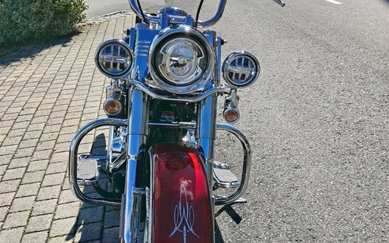 Gebrauchtmotorrad Harley-Davidson Softail Heritage Classic FLSTC - Bild 11