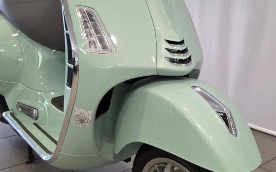 Gebrauchtmotorrad Vespa GTS 125 - Bild 5 Gebrauchtmotorrad Vespa GTS 125 - Bild 5