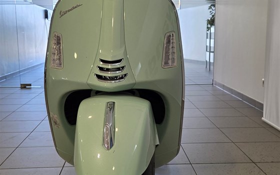 Gebrauchtmotorrad Vespa GTS 125 - Bild 6 Gebrauchtmotorrad Vespa GTS 125 - Bild 6