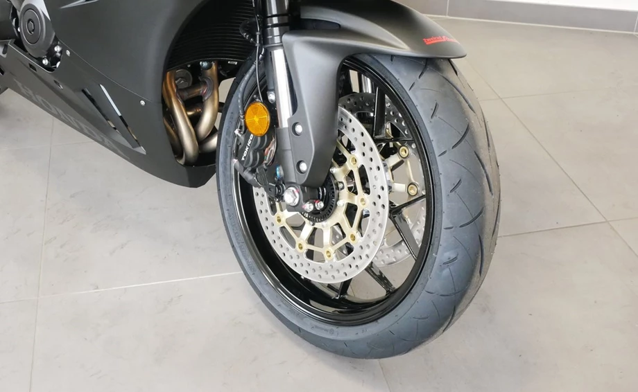 Offer Honda CBR600RR Bild 6: Offer Honda CBR600RR