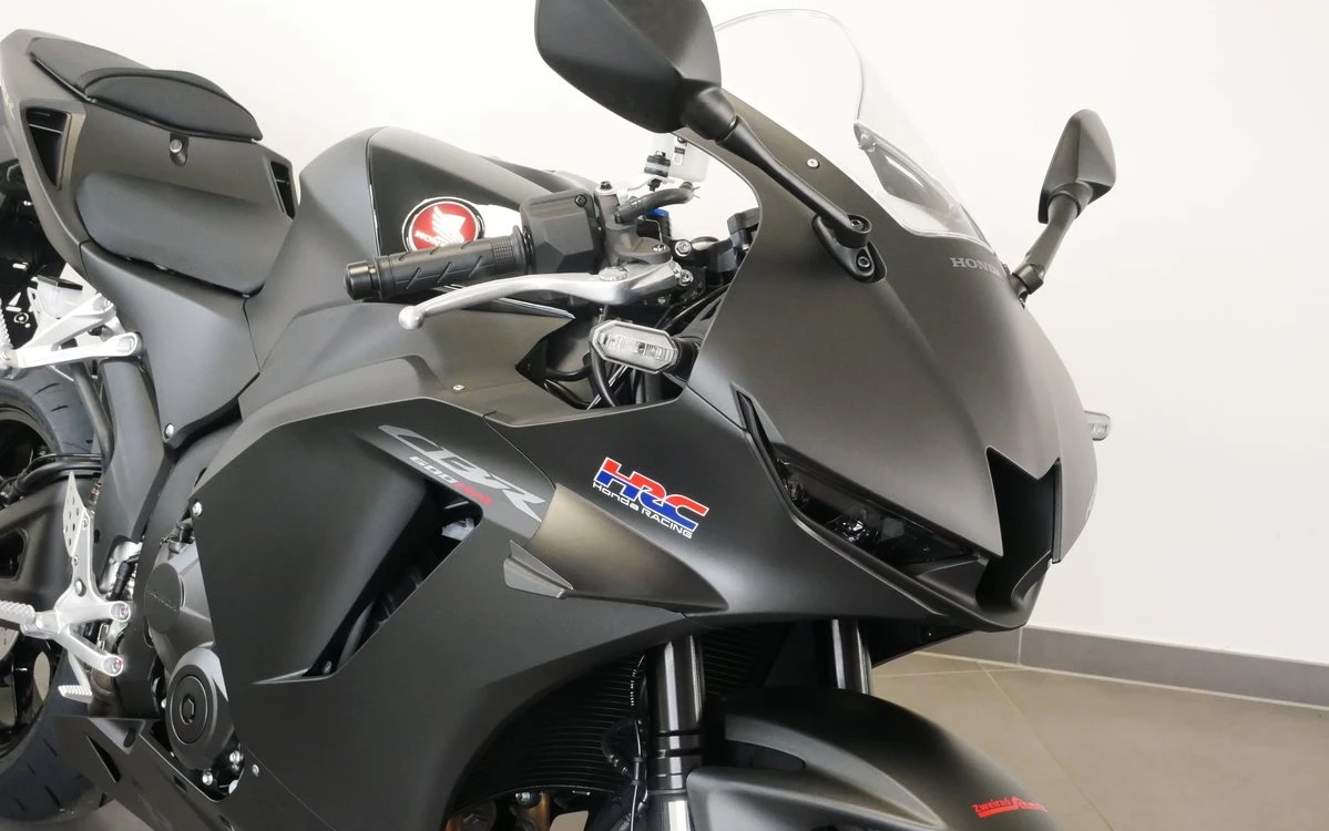 Zum Vergrößern bitte anklicken! Angebot Honda CBR600RR