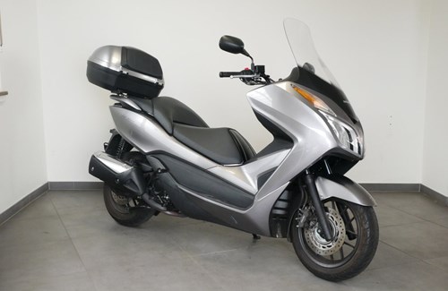 Gebrauchtmotorrad Honda Forza 300