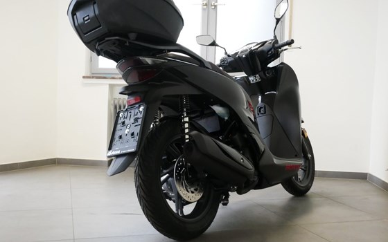 Gebrauchtmotorrad Honda SH150i - Bild 12