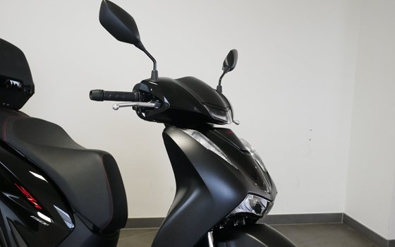 Gebrauchtmotorrad Honda SH150i - Bild 7