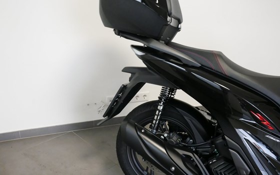 Gebrauchtmotorrad Honda SH150i - Bild 8