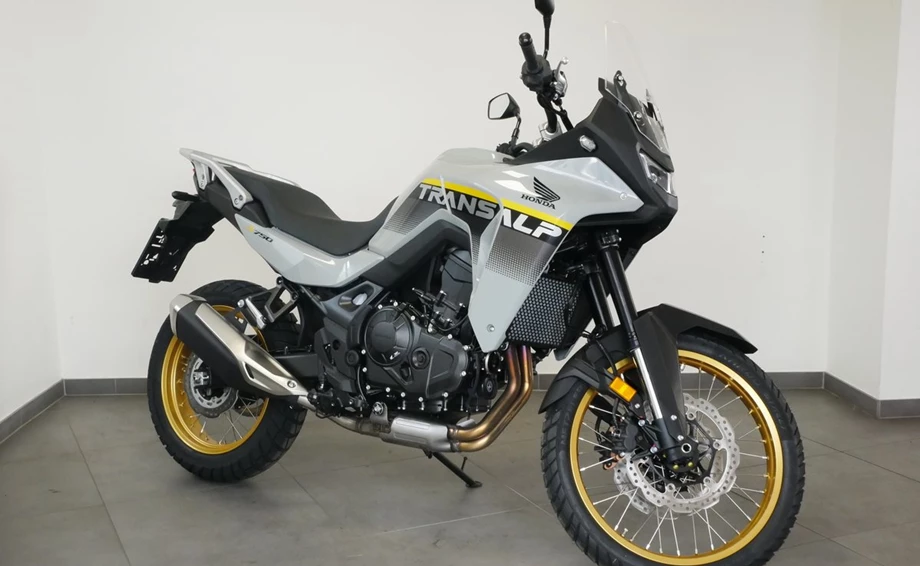 Offer Honda XL750 Transalp Bild 1: Offer Honda XL750 Transalp