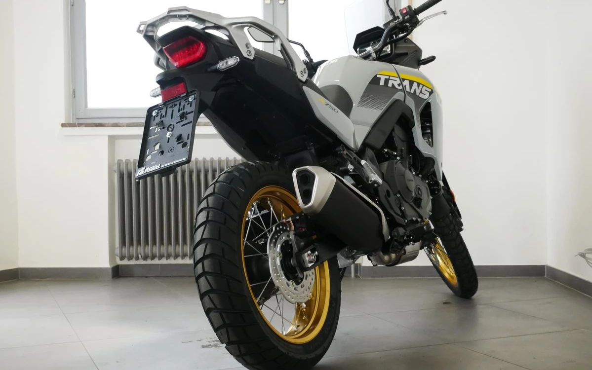 Zum Vergrößern bitte anklicken! Angebot Honda XL750 Transalp