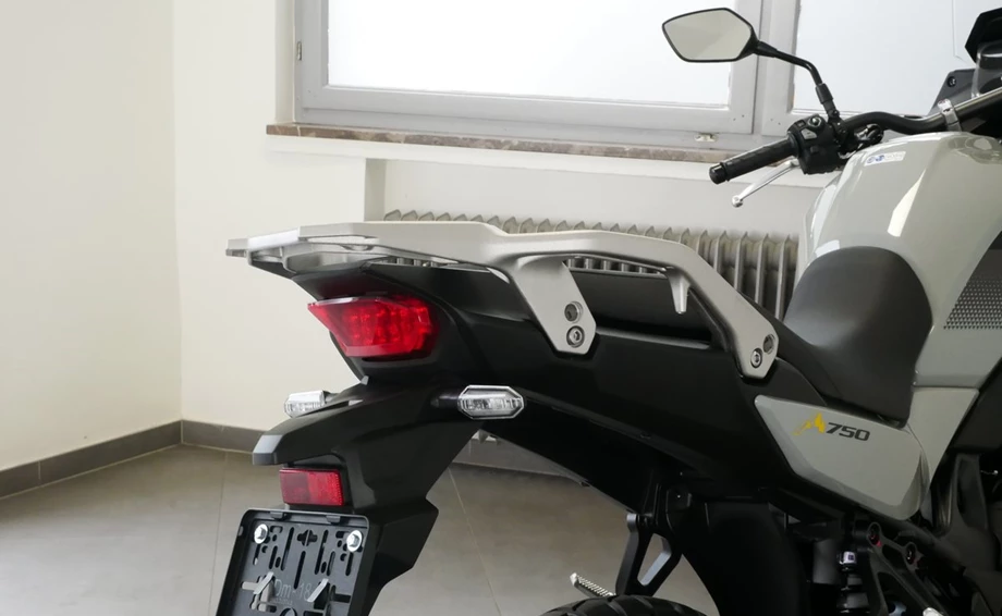 Offer Honda XL750 Transalp Bild 13: Offer Honda XL750 Transalp