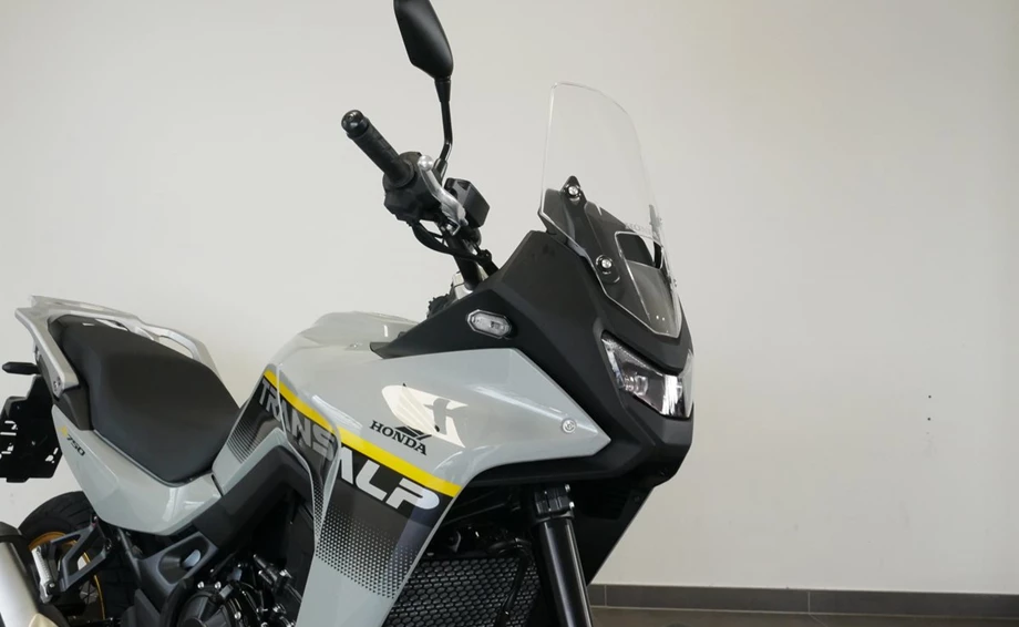 Offer Honda XL750 Transalp Bild 7: Offer Honda XL750 Transalp