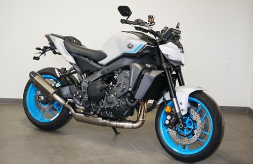Neumotorrad Yamaha MT-09