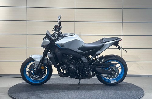 Neumotorrad Yamaha MT-09