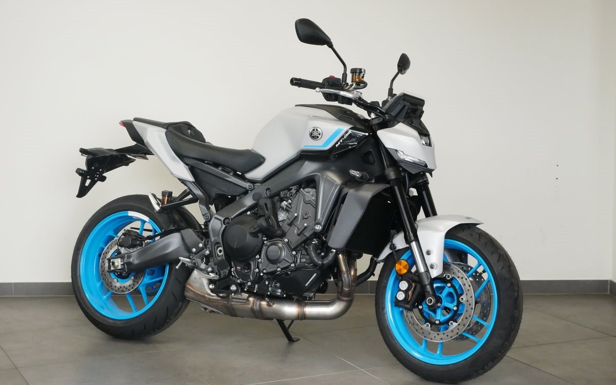 Offer Yamaha MT-09 Y-AMT