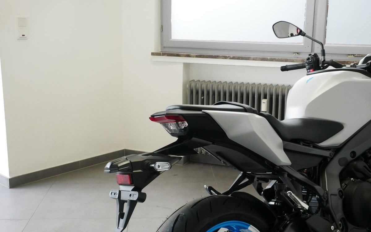 Offer Yamaha MT-09 Y-AMT