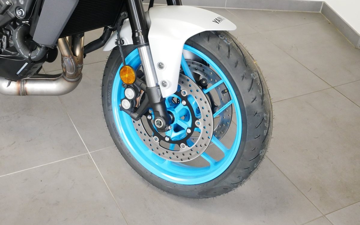 Offer Yamaha MT-09 Y-AMT